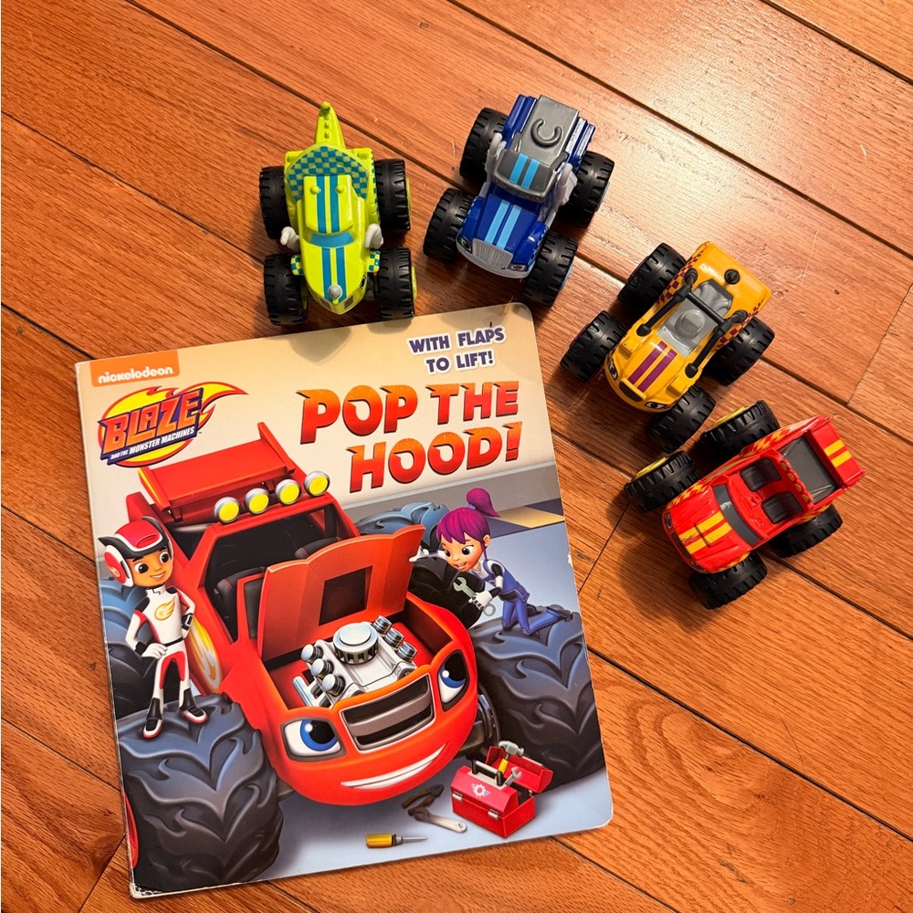 Nickelodeon Blaze Monster Machines Toy Cars with Book